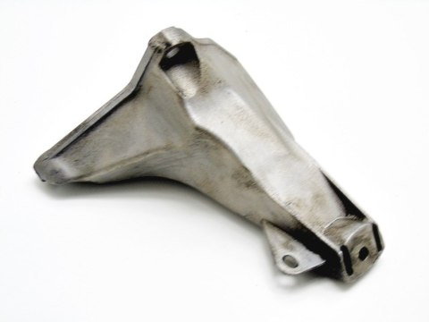 ŁAPA SILNIKA 1.9 TDI PASSAT B5 AUDI A4 SUPERB 8D0199308AG ŁAPA SILNIKA 1.9 TDI PASSAT B5 AUDI A4 SUPERB 8D0199308AG