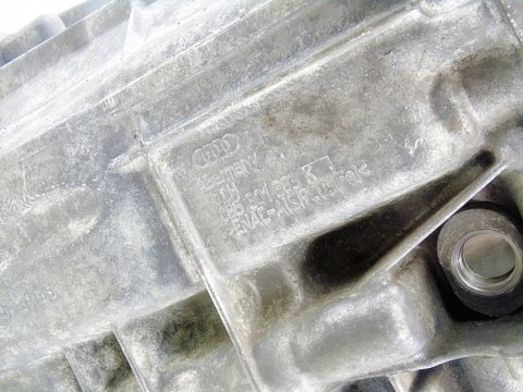 OBUDOWA ŚRODKOWA SKRZYNI BIEGÓW NPB AUDI A6 C7 A7 S6 S7 3.0 TDI 0B5301383K OBUDOWA ŚRODKOWA SKRZYNI BIEGÓW NPB AUDI A6 C7 A7 S6 S7 3.0 TDI 0B5301383K
