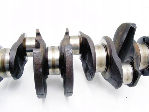 WAŁ KORBOWY 1.8 16V 407 406 C5 XSARA PICASSO WAŁ KORBOWY 1.8 16V 407 406 C5 XSARA PICASSO