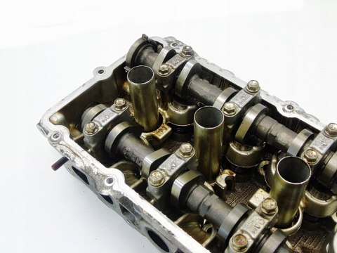 GŁOWICA KOMPLETNA WAŁKI ROZRZĄDU 1.0 12V SPACE STAR 6 MIRAGE 3A90 GŁOWICA KOMPLETNA WAŁKI ROZRZĄDU 1.0 12V SPACE STAR 6 MIRAGE 3A90