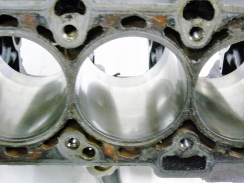 BLOK 1.8 16V VECTRA C ZAFIRA ASTRA H SIGNUM INSIGNIA 55559703 Z18XER ORLAND BLOK 1.8 16V VECTRA C ZAFIRA ASTRA H SIGNUM INSIGNIA 55559703 Z18XER ORLAND