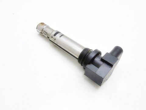 CEWKA ZAPŁONOWA 1.4 16V FABIA POLO IBIZA CORDOBA A2 LUPO 036905715G CEWKA ZAPŁONOWA 1.4 16V FABIA POLO IBIZA CORDOBA A2 LUPO 036905715G