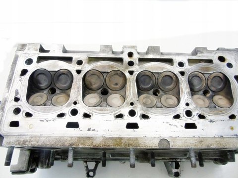 GŁOWICA 7700600552F 1.4 1.6 16V CLIO 2 THALIA MEGANE 1 2 SCENIC 1 2 MODUS GŁOWICA 7700600552F 1.4 1.6 16V CLIO 2 THALIA MEGANE 1 2 SCENIC 1 2 MODUS