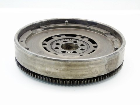 KOŁO DWUMASOWE 2.0 D BMW E46 E39 320 520 318 D 204D1 136KM