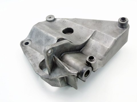 ŁAPA SILNIKA 2.0 D BMW E46 E39 320 520 318 D 204D1 2247388 ŁAPA SILNIKA 2.0 D BMW E46 E39 320 520 318 D 204D1 2247388