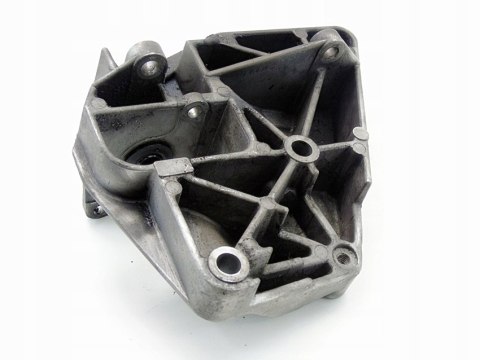 ŁAPA SILNIKA 2.0 D BMW E46 E39 320 520 318 D 204D1 2247388 ŁAPA SILNIKA 2.0 D BMW E46 E39 320 520 318 D 204D1 2247388