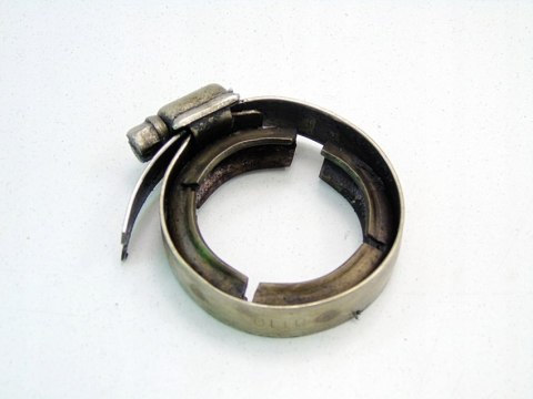 OBEJMA RURKI SPALIN EGR 2.4 D D5 VOLVO XC70 V70 2 3 S60 S80 OBEJMA RURKI SPALIN EGR 2.4 D D5 VOLVO XC70 V70 2 3 S60 S80