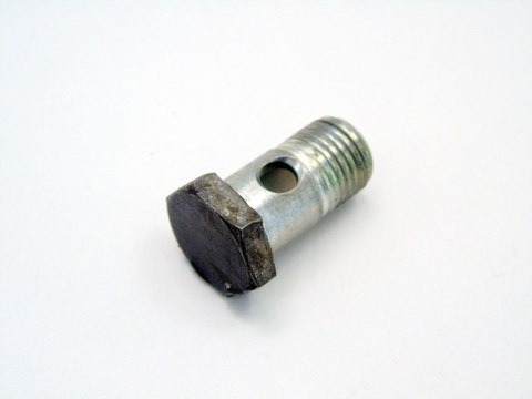 ŚRUBA RURKI PRZEWODU OLEJU 2.4 D D5 VOLVO XC70 V70 2 S60 S80 ŚRUBA RURKI PRZEWODU OLEJU 2.4 D D5 VOLVO XC70 V70 2 S60 S80