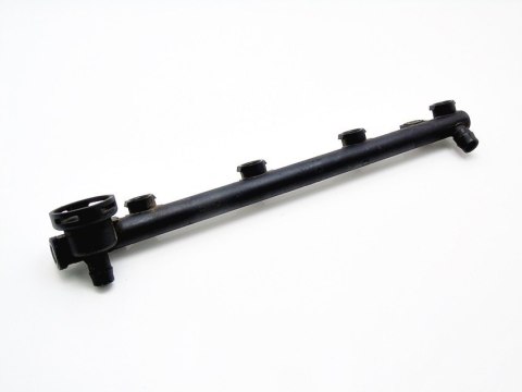 LISTWA WTRYSKOWA 1.4 16V CLIO MEGANE THALIA SCENIC 7700112519 LISTWA WTRYSKOWA 1.4 16V CLIO MEGANE THALIA SCENIC 7700112519