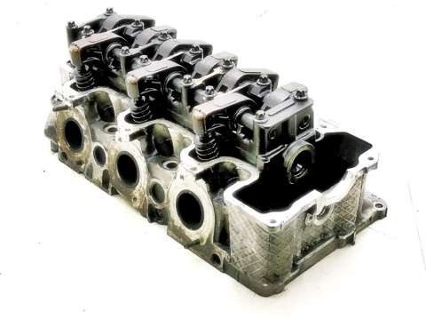 GŁOWICA LEWA MERCEDES 2.4 V6 W210 S210 E240 GŁOWICA LEWA MERCEDES 2.4 V6 W210 S210 E240