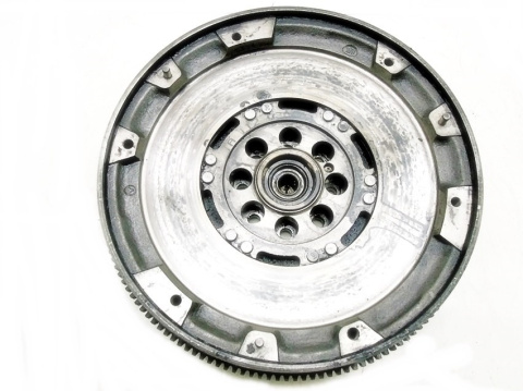 KOŁO DWUMASOWE MERCEDES 2.4 V6 W210 S210 E24 KOŁO DWUMASOWE MERCEDES 2.4 V6 W210 S210 E24