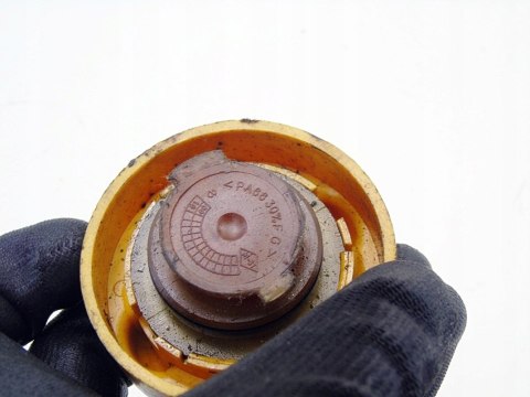 KOREK WLEWU OLEJU 2.0 T TURBO MEGANE 2 SCENIC 2 LAGUNA 2 ESPACE 4 VELSATIS