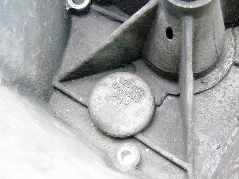 OBUDOWA DEKIEL SKRZYNI BIEGÓW FSO POLONEZ 128.002 059.132 AK9 OBUDOWA DEKIEL SKRZYNI BIEGÓW FSO POLONEZ 128.002 059.132 AK9