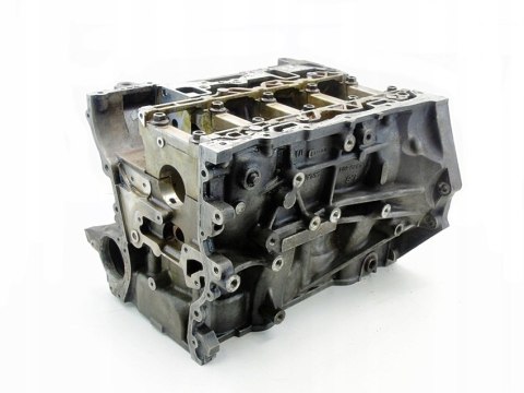 BLOK SILNIKA 1.8 16V MONDEO 3 V50 S40 C30 FOCUS II C-MAX RF4M5G-6015DF BLOK SILNIKA 1.8 16V MONDEO 3 V50 S40 C30 FOCUS II C-MAX RF4M5G-6015DF