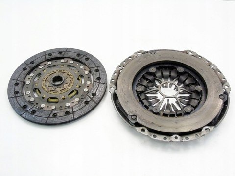 SPRZĘGŁO TARCZA DOCISK 1.8 2.0 16V MONDEO MK3 FOCUS 2 C30 V50 S40 2 SPRZĘGŁO TARCZA DOCISK 1.8 2.0 16V MONDEO MK3 FOCUS 2 C30 V50 S40 2