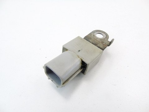KONDENSATOR CZUJNIK MASY CZUJNIK MASY 1.0 16V VVTI YARIS 1SZ 90980-04140 KONDENSATOR CZUJNIK MASY CZUJNIK MASY 1.0 16V VVTI YARIS 1SZ 90980-04140