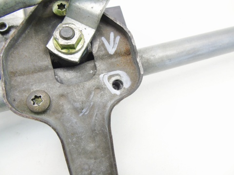 MECHANIZM WYCIERACZEK PRZÓD SKODA FABIA I 601955119A MECHANIZM WYCIERACZEK PRZÓD SKODA FABIA I 601955119A