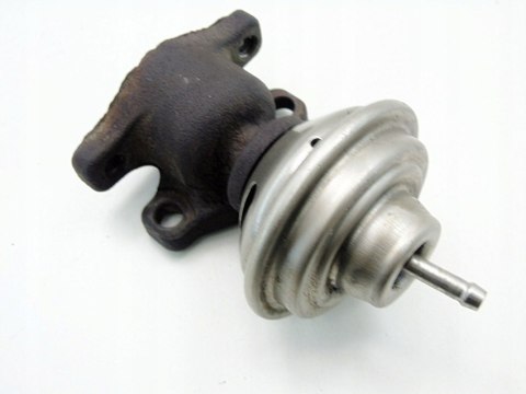 ZAWÓR SPALIN EGR 1.9 TD TDI PASSAT B5 AUDI A4 SHARAN ALHAMBRA 028131501E ZAWÓR SPALIN EGR 1.9 TD TDI PASSAT B5 AUDI A4 SHARAN ALHAMBRA 028131501E