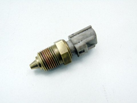CZUJNIK TEMPERATURY WODY 1.6 TI VCT FORD FOCUS 2 3 C-MAX VOLVO V50 S40 C30 CZUJNIK TEMPERATURY WODY 1.6 TI VCT FORD FOCUS 2 3 C-MAX VOLVO V50 S40 C30