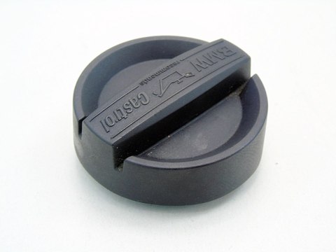 KOREK WLEWU OLEJU 3.0 D BMW N57 X4 X5 X6 F07 F10 F30 F80 F31 F01 F34 F11 KOREK WLEWU OLEJU 3.0 D BMW N57 X4 X5 X6 F07 F10 F30 F80 F31 F01 F34 F11