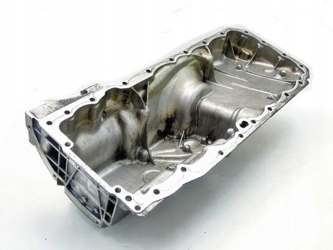 MISKA OLEJU 3.0 D BMW N57D30B XDRIVE F07 F10 F13 F05 F31 F01 F02 F11 F06 MISKA OLEJU 3.0 D BMW N57D30B XDRIVE F07 F10 F13 F05 F31 F01 F02 F11 F06