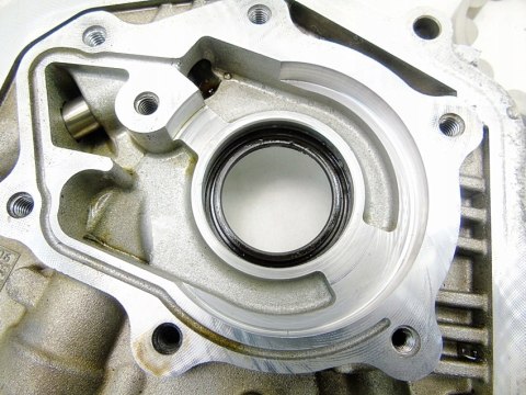 POMPA OLEJU 1.6 TI VCT 16V FORD FOCUS 2 II 3 III C-MAX VOLVO V50 S40 C30 POMPA OLEJU 1.6 TI VCT 16V FORD FOCUS 2 II 3 III C-MAX VOLVO V50 S40 C30