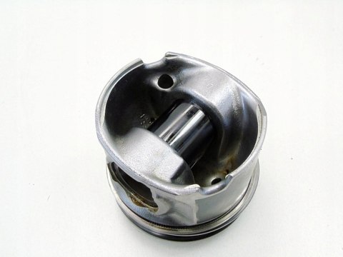 TŁOK 84L110 3.0 D BMW N57D30B X4 X5 X6 F07 F10 F30 F80 F31 F01 F34 F11 F06 TŁOK 84L110 3.0 D BMW N57D30B X4 X5 X6 F07 F10 F30 F80 F31 F01 F34 F11 F06