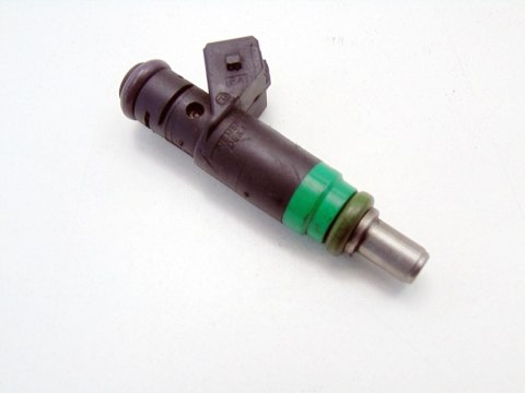 WTRYSKIWACZ PALIWA 98MFBC 1.6 TI VCT FORD FOCUS 2 3 C-MAX VOLVO V50 S40 C30