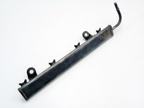 LISTWA WTRYSKOWA PALIWA 1.3 1.5 MITSUBISHI COLT 6 SMART FORFOUR MN143973 LISTWA WTRYSKOWA PALIWA 1.3 1.5 MITSUBISHI COLT 6 SMART FORFOUR MN143973