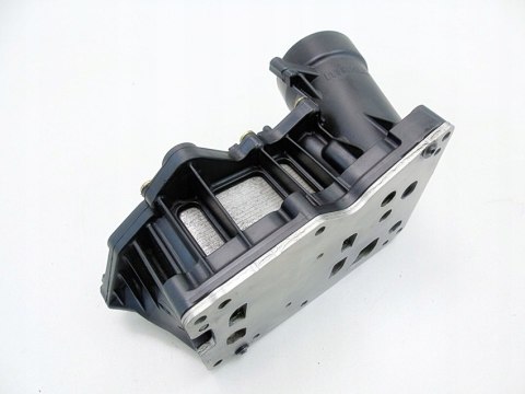 OBUDOWA FILTRA OLEJU 3.0 D BMW N57 X4 X5 X6 F07 F10 F30 F80 F31 F01 F34 F11 OBUDOWA FILTRA OLEJU 3.0 D BMW N57 X4 X5 X6 F07 F10 F30 F80 F31 F01 F34 F11
