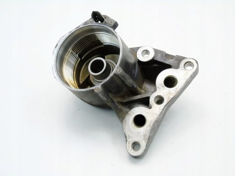 OBUDOWA FILTRA OLEJU 1.8 VVTI AVENSIS T27 AURIS E15 VERSO R2 2ZR COROLLA OBUDOWA FILTRA OLEJU 1.8 VVTI AVENSIS T27 AURIS E15 VERSO R2 2ZR COROLLA