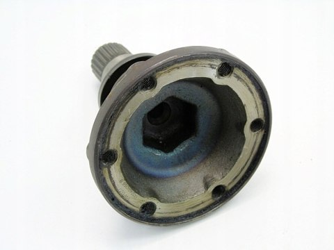 PIASTA PRZEGUB FLANSZA SKRZYNI BIEGÓW 1.4 8V MPI SKODA FABIA I 002409355B