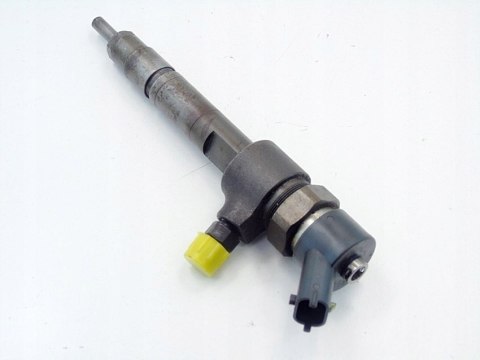 WTRYSKIWACZ 1.9 JTD PUNTO STILO DOBLO PALIO ALFA 147 156 BRAVO 0445110019
