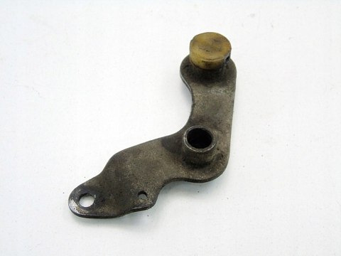 DŹWIGNIA GAŹNIKA GAZU FIAT 126P 650 MALUCH FSM 126A1.076