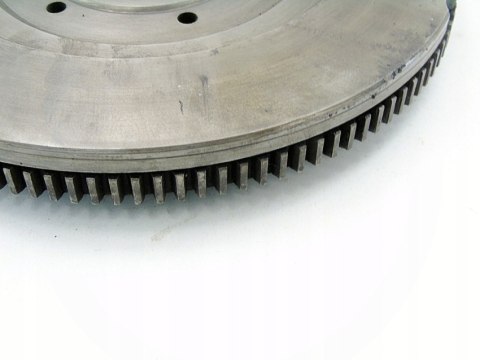 KOŁO ZAMACHOWE FIAT 126P 650 MALUCH FSM 126A1.076 KOŁO ZAMACHOWE FIAT 126P 650 MALUCH FSM 126A1.076