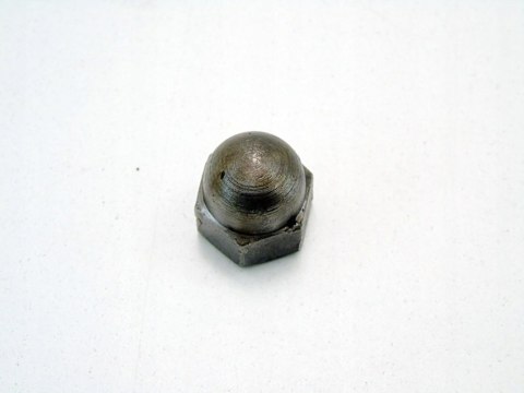 NAKRĘTKA SZPIKI GŁOWICY SILNIKA FIAT 126P 650 MALUCH FSM 126A1.076 NAKRĘTKA SZPIKI GŁOWICY SILNIKA FIAT 126P 650 MALUCH FSM 126A1.076