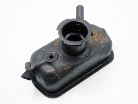 POKRYWA DEKIEL ZAWORÓW KLAWIATURY GŁOWICY FIAT 126P 600 MALUCH FIAT 126A000 POKRYWA DEKIEL ZAWORÓW KLAWIATURY GŁOWICY FIAT 126P 600 MALUCH FIAT 126A000