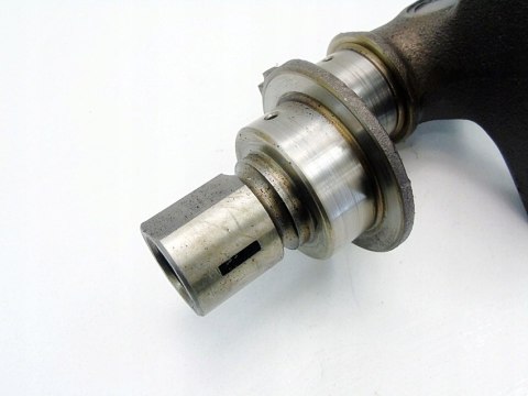 WAŁ KORBOWY FIAT 126P 650 MALUCH FSM 126A1.076 WAŁ KORBOWY FIAT 126P 650 MALUCH FSM 126A1.076