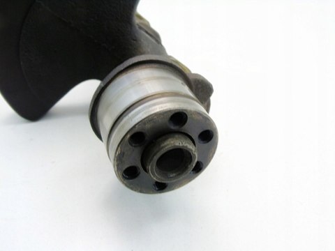 WAŁ KORBOWY FIAT 126P 650 MALUCH FSM 126A1.076 WAŁ KORBOWY FIAT 126P 650 MALUCH FSM 126A1.076
