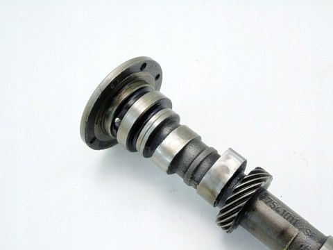 WAŁEK ROZRZĄDU FIAT 126P 650 MALUCH FSM 126A1.076 7541011