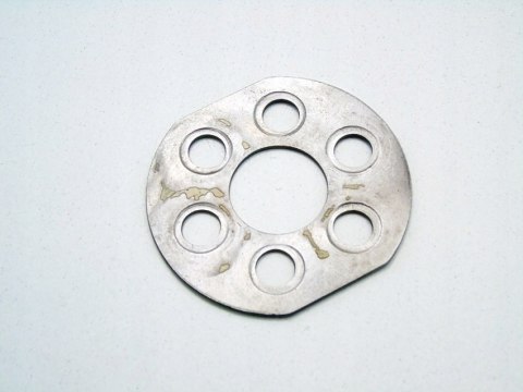 DYSTANS PODKŁADKA ŚRUB KOŁA ZAMACHOWEGO FIAT 126P 600 MALUCH FIAT 126A000 DYSTANS PODKŁADKA ŚRUB KOŁA ZAMACHOWEGO FIAT 126P 600 MALUCH FIAT 126A000