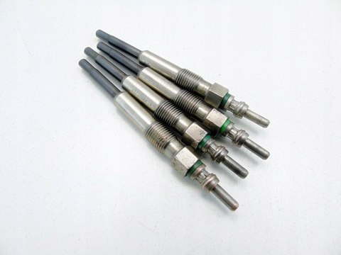 ŚWIECE ŻAROWE 1.9 TDI PASSAT B5 SUPERB AUDI A3 A4 A6 BORA LEON GOLF TOLEDO ŚWIECE ŻAROWE 1.9 TDI PASSAT B5 SUPERB AUDI A3 A4 A6 BORA LEON GOLF TOLEDO