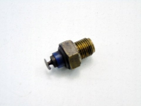 CZUJNIK TEMPERATURY WODY 2.5 TDI AUDI A4 A6 A8 PASSAT B5 SUPERB 049919563B CZUJNIK TEMPERATURY WODY 2.5 TDI AUDI A4 A6 A8 PASSAT B5 SUPERB 049919563B