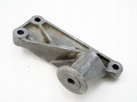 ŁAPA WSPORNIK ROLKI SILNIKA 2.5 TD DISCOVERY II L318 DEFENDER L316 ERR6949 ŁAPA WSPORNIK ROLKI SILNIKA 2.5 TD DISCOVERY II L318 DEFENDER L316 ERR6949