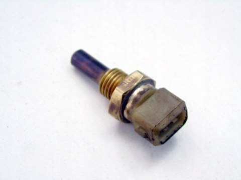 CZUJNIK TEMPERATURY WODY 1.8 16V CARENS CERATO CLARUS SHUMA 2 CZUJNIK TEMPERATURY WODY 1.8 16V CARENS CERATO CLARUS SHUMA 2