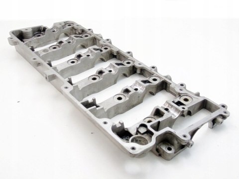 RAMKA POKRYWA WAŁKA ROZRZĄDU GŁOWICY 2.5 TD DISCOVERY II L318 DEFENDER L316 RAMKA POKRYWA WAŁKA ROZRZĄDU GŁOWICY 2.5 TD DISCOVERY II L318 DEFENDER L316