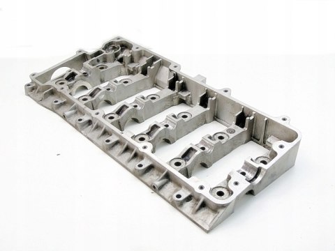 RAMKA POKRYWA WAŁKA ROZRZĄDU GŁOWICY 2.5 TD DISCOVERY II L318 DEFENDER L316 RAMKA POKRYWA WAŁKA ROZRZĄDU GŁOWICY 2.5 TD DISCOVERY II L318 DEFENDER L316