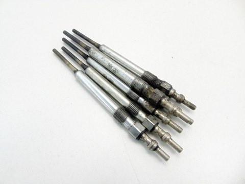 ŚWIECE ŻAROWE 6X 2.5 TDI AUDI A4 A6 A8 PASSAT B5 SUPERB NGK Y501U