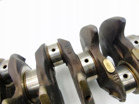 WAŁ KORBOWY 1.8 16V CARENS I CERATO CLARUS SHUMA 2 T8 8328 WAŁ KORBOWY 1.8 16V CARENS I CERATO CLARUS SHUMA 2 T8 8328
