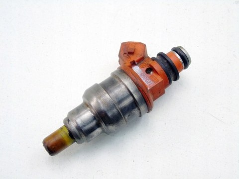WTRYSKIWACZ WTRYSK PALIWA 1.8 16V CARENS CERATO CLARUS SHUMA 2 0280150788